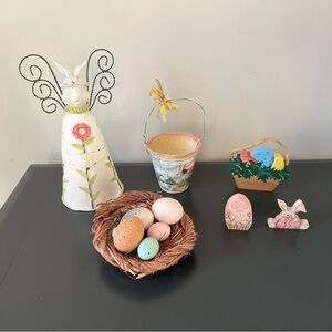 Bundle of Easter Spring Decorations